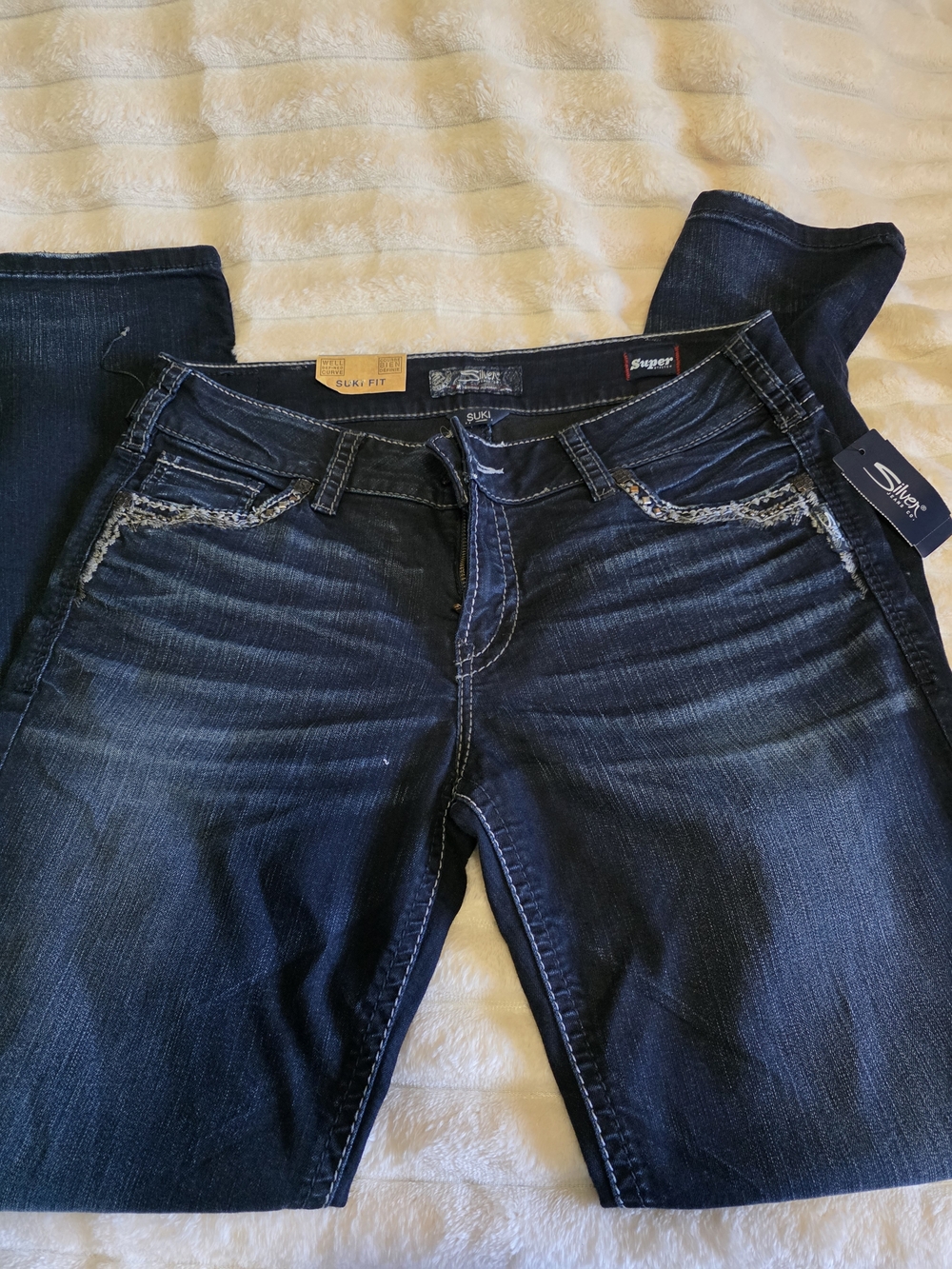 Silver Jeans Dark Blue Embroidered Back Pocket Jeans - Picture 9 of 16